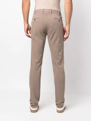 Pantalón chino slim